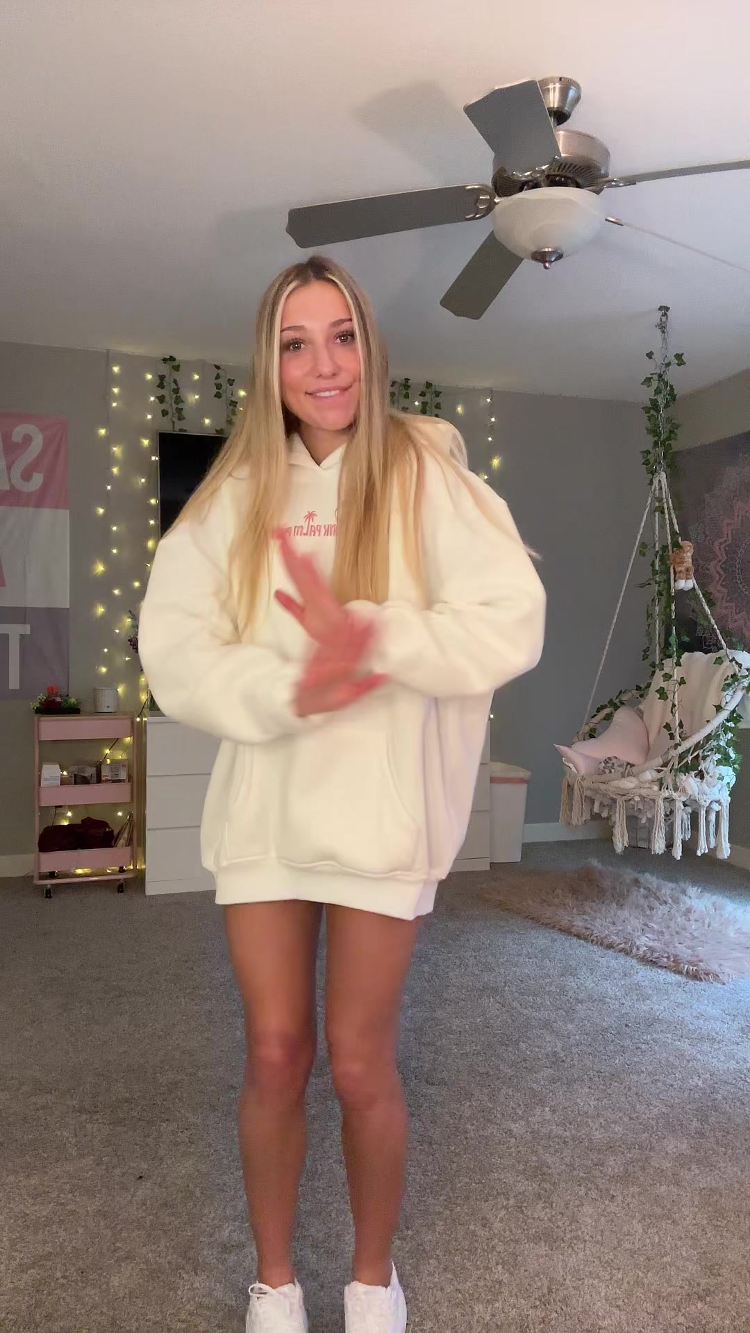 TikTok post by @brookiesspamszz for PINK PALM PUFF. Caption reads: @PINK PALM PUFF #fyp #pr #ppp #dance [...].