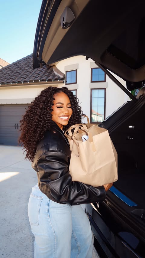 Instagram post by @jalisaevaughn for Nordstrom. Caption reads: The best part about using my @Nordstrom Visa....