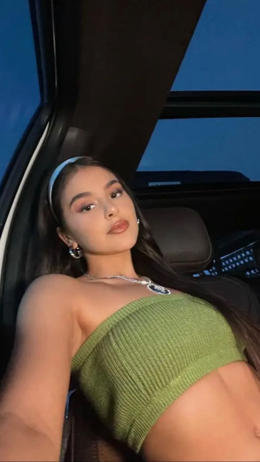 Instagram post by @laurengiraldo for Natures Path. Caption reads: [...] i start my day 🤸 new fav granola!!....