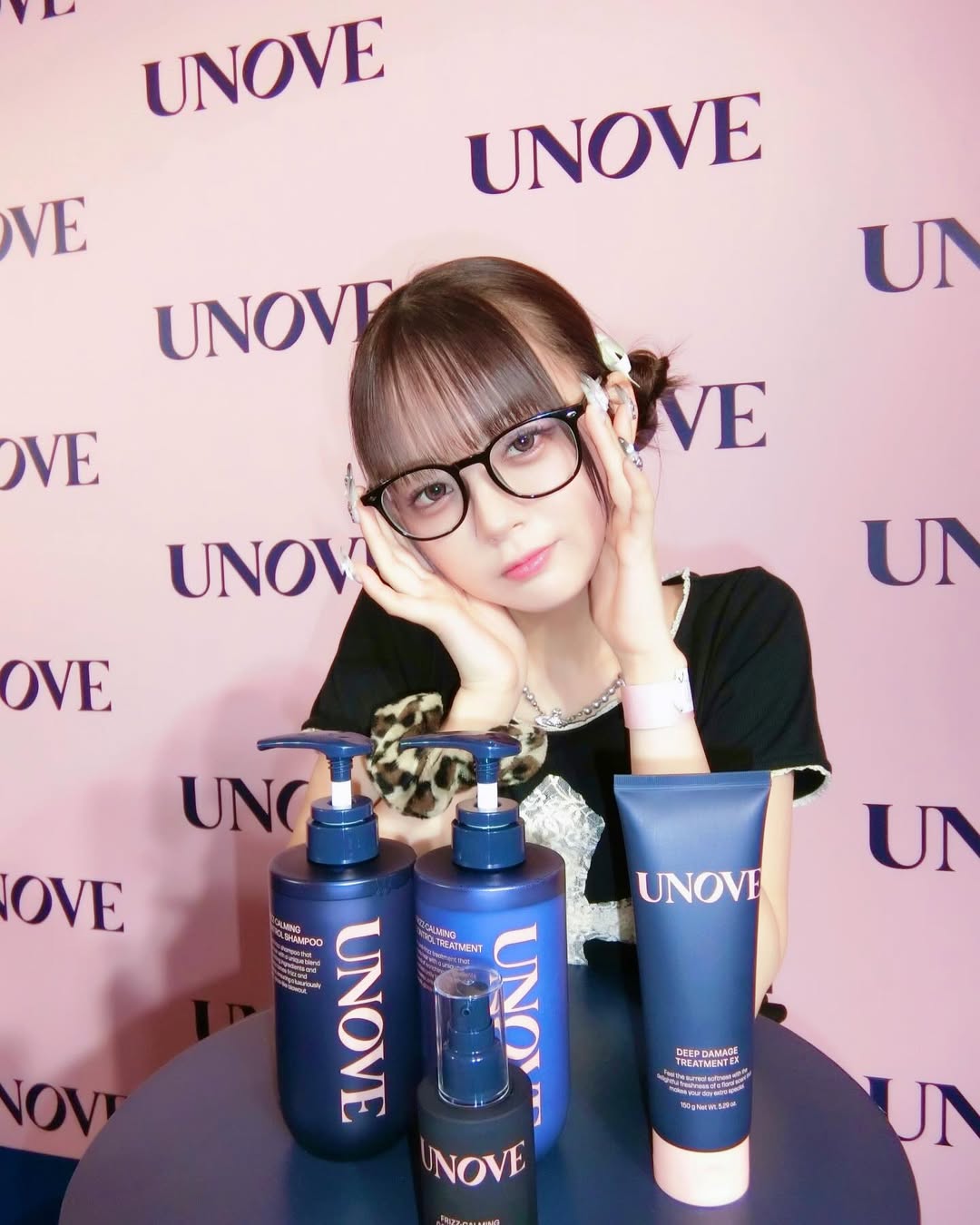 Instagram post by @moemomo037 for Unovet. Caption reads: @unove.jp....