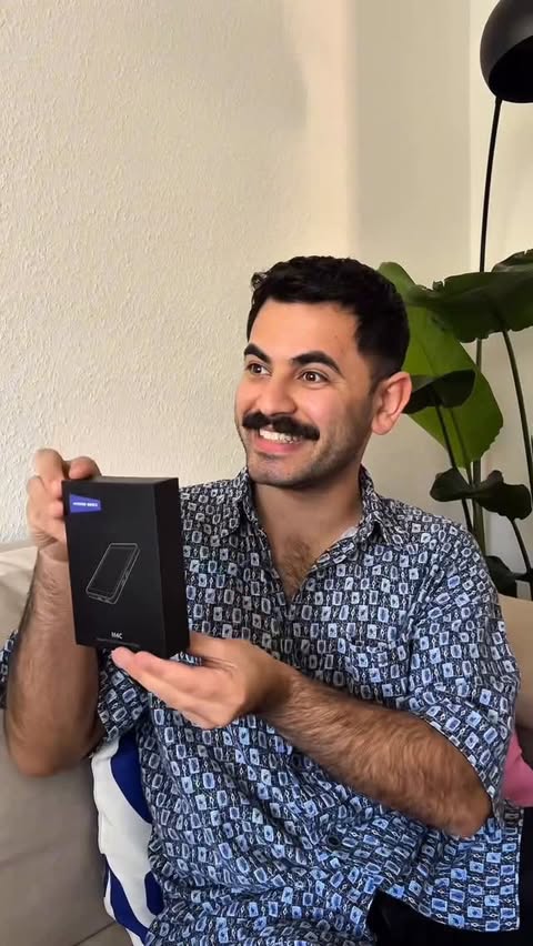 Instagram post by @rustum_rustum for NEEWER. Caption reads: [...] stress…this changed everything 😂 @neewer....