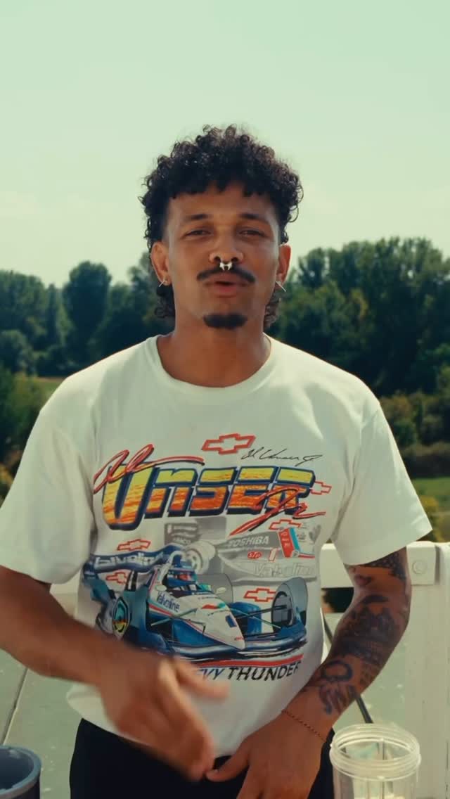 Instagram post by @bennycristo for Alpro. Caption reads: TIPNI DO KOMENTARU KOLIK NEZ DOKOUKAS VIDEO!!!....