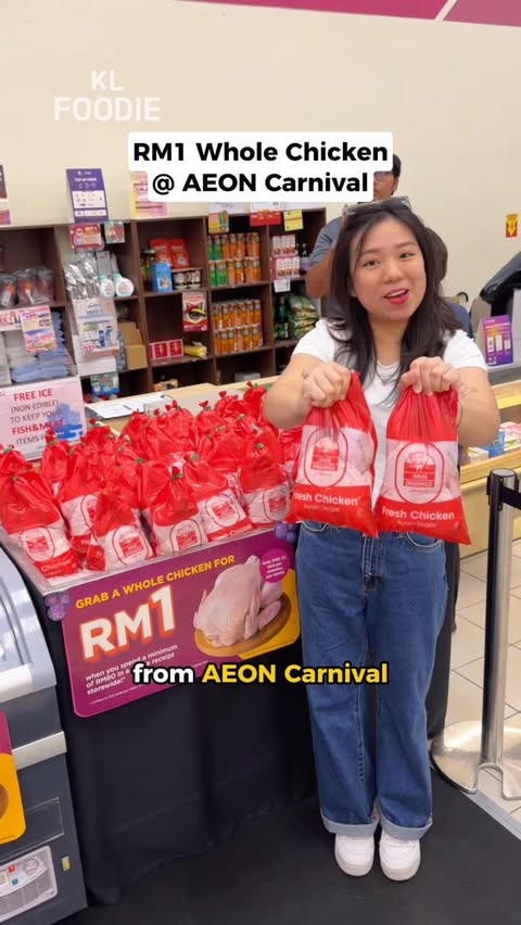 Instagram post by @johorfoodie for KL Foodie. Caption reads: RM1 whole chicken?! Yes, you heard that right 👀🔥....