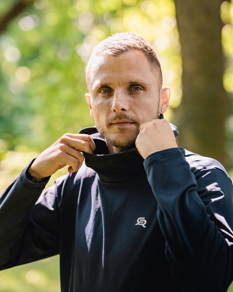 Instagram post by @lukaszgikiewicz for Rough Radical. Caption reads: Długo oczekiwany sezon jesienny rozpoczęty, a ja....