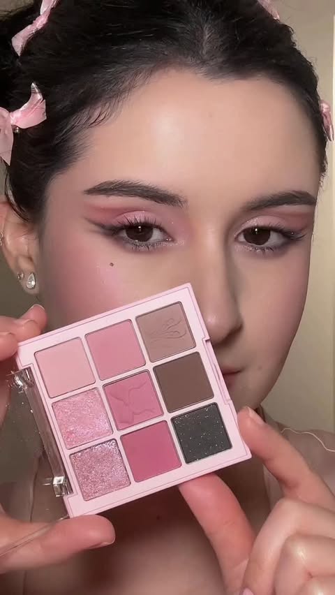 Instagram post by @iredefh for Dasique. Caption reads: [...] 𝐌𝐚𝐤𝐞𝐮𝐩 𝐓𝐮𝐭𝐨𝐫𝐢𝐚𝐥 using....