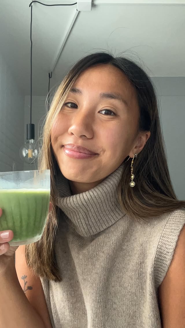 Instagram post by @hello_thuha for Health Bar. Caption reads: [...] I got this super cute matcha set from....