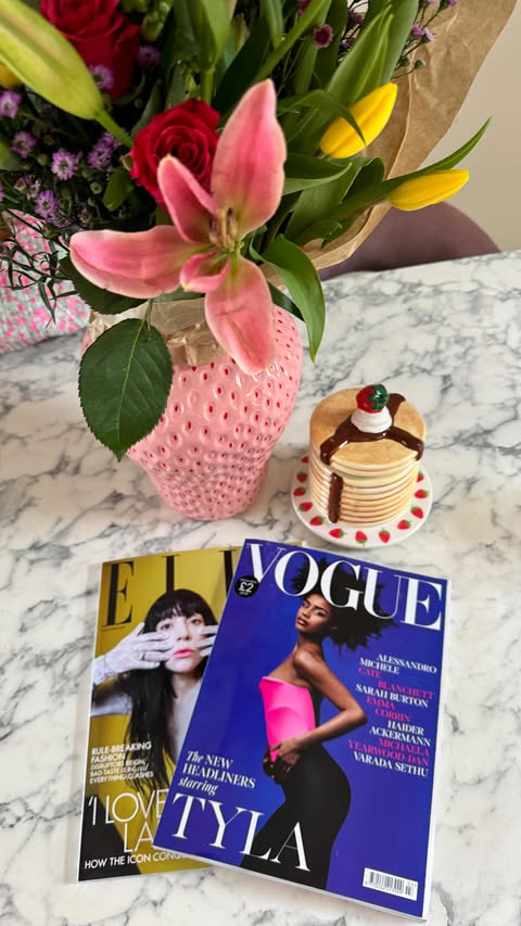 Instagram post by @chlce for Club L London. Caption reads: [...] a great outfit can’t be wasted ......