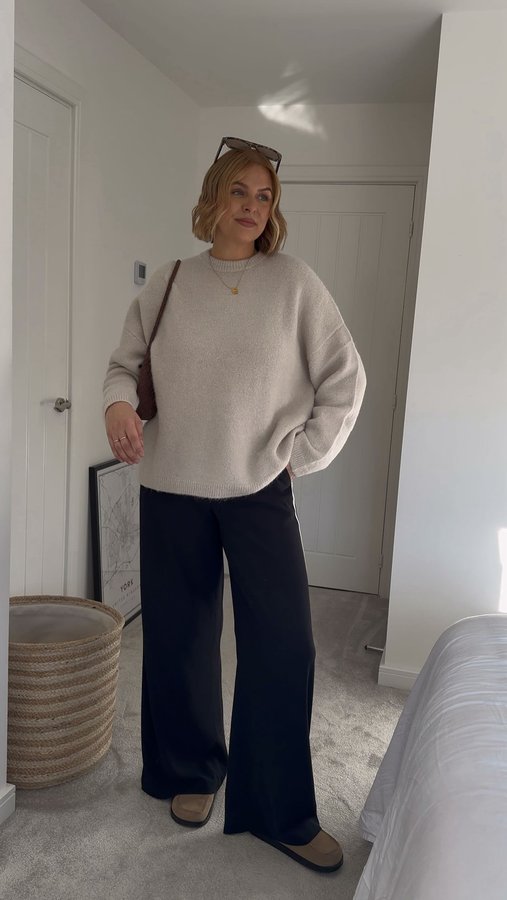 Instagram post by @elizabethdaisy for Le Labo Fragrances. Caption reads: An oversized jumper and wide leg trousers making a....