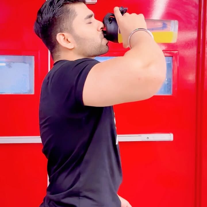 Instagram post by @divyank_chandra for Myprotein ME. Caption reads: ⭐️ @myproteinin IMPACT WEEK SALE IS....