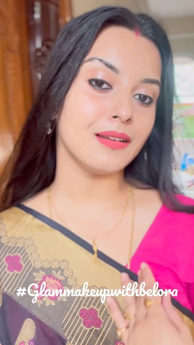 Instagram post by @sreeparna_deb_ for Belora Cosmetics. Caption reads: [...] to get a 15% discount on....