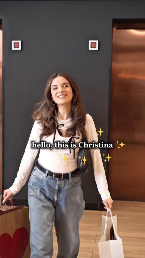 Instagram post by @christinargyrou for Mastercard. Caption reads: [...] a winning habit 🛍️ ψώνισε, πλήρωσε με....