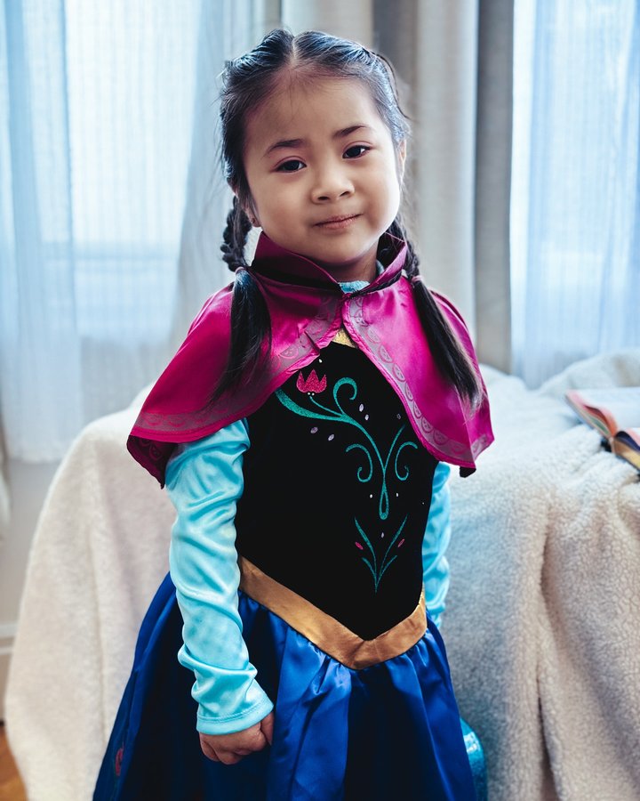 Instagram post by @raisingislainlondon_ for Smiffys. Caption reads: [...] fun! Love how this Anna costume from....