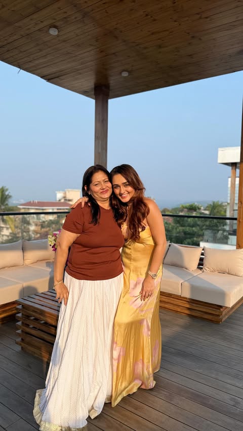 Instagram post by @homestays_at_makemytrip for MakeMyTrip. Caption reads: [...] this beautiful private villa through....