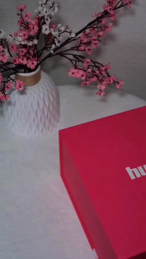 Instagram post by @noniashvili.ia for Huda Beauty. Caption reads: From my dream brand @hudabeauty 🍓🙈❤️.