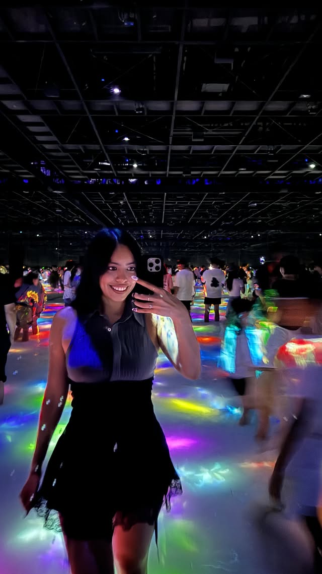 Instagram post by @baetres_ for teamLab Planets TOKYO. Caption reads: This place was magical 😭✨💫 @teamlab.planets....
