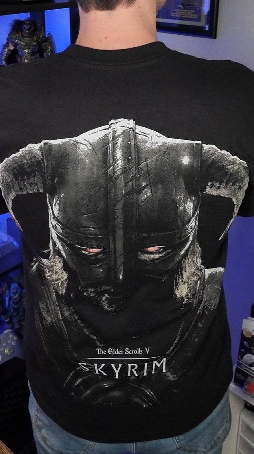 Instagram post by @jampacksam for Culture Kings. Caption reads: [...] Skyrim collection is live now from....