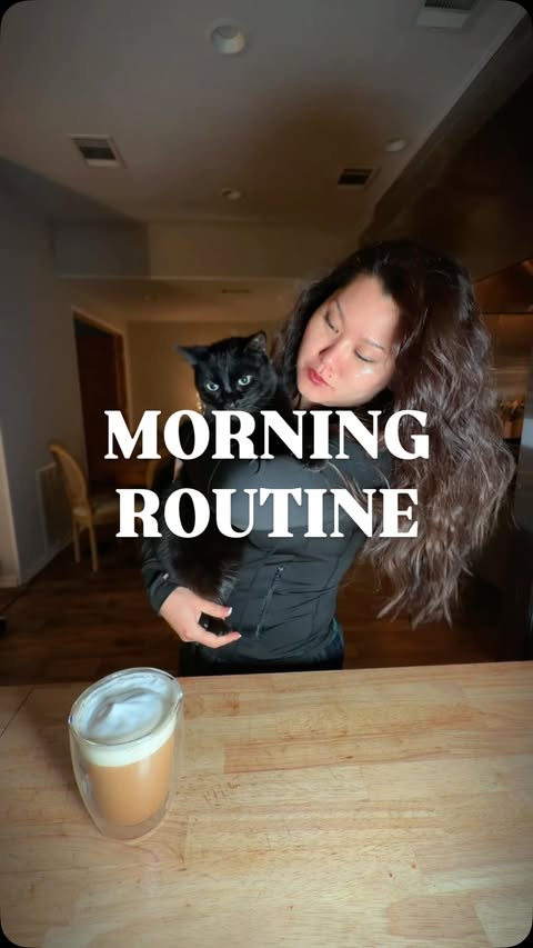 Instagram post by @ericasherwood_ for downy. Caption reads: [...] #ditl #momlife @silk @indelight @bloomsupps....