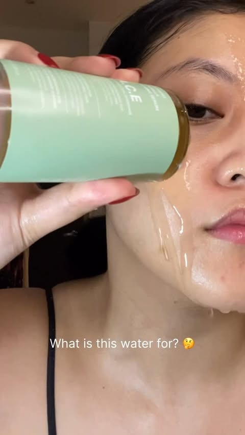 Instagram post by @mademoisellenaya_ for APRILSKIN. Caption reads: [...] magic water to calm your skin! From....