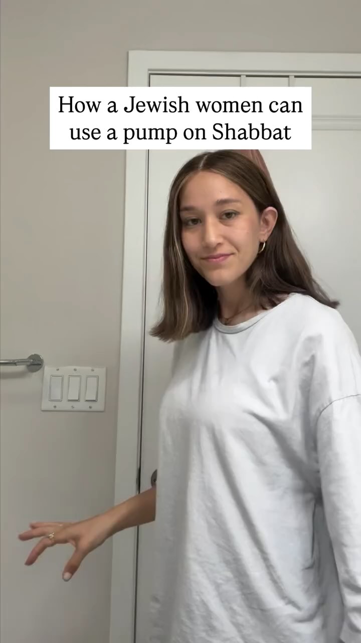 Instagram post by @dayinmyjewishlife for Zomee. Caption reads: [...] on Shabbat, without compromise🕊️

The Zomee....