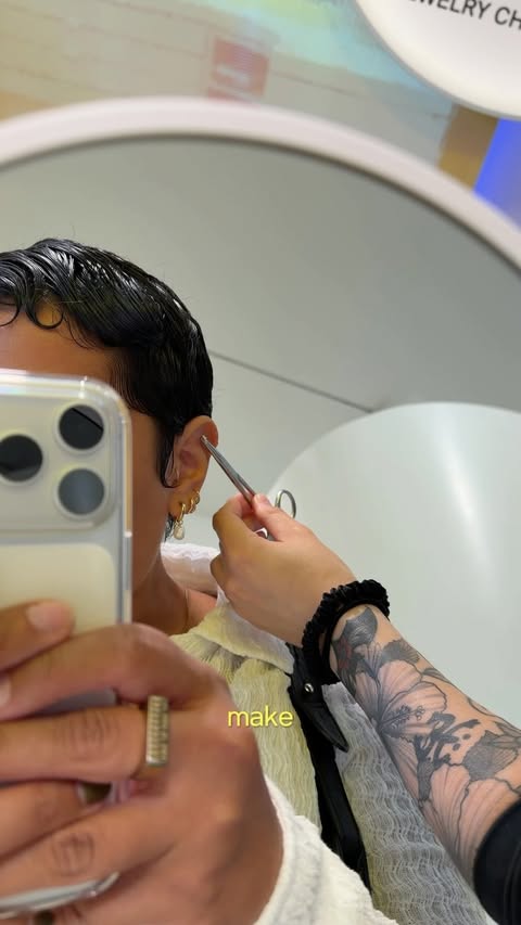 Instagram post by @iamrosdalyramirez for Studs. Caption reads: [...] to ask me twice if I want a piercing. @studs....