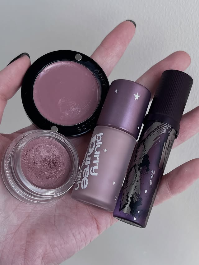 Instagram post by @freya86_ff for Adept Cosmetics. Caption reads: [...] plume*
@adeptcosmetics mauve*
@tiptoe_makeup....