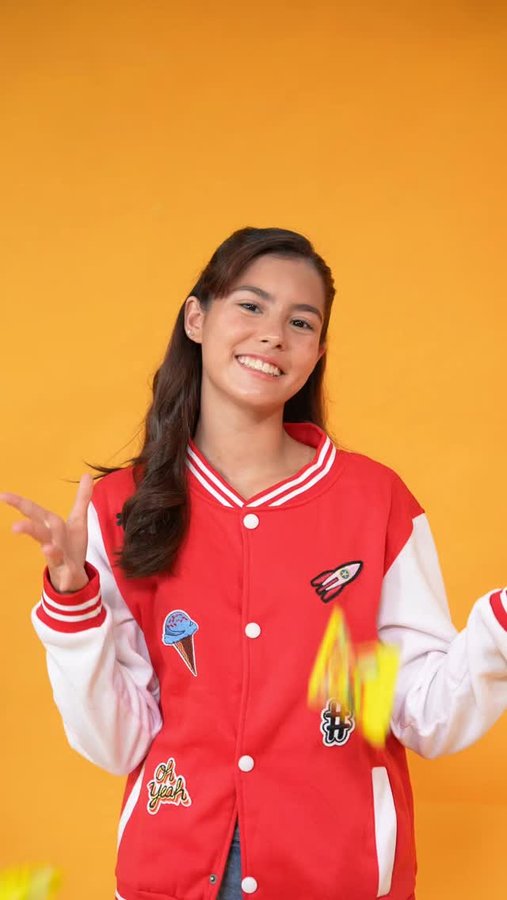 Instagram post by @kramer.kendra for Chupa Chups. Caption reads: Just let the vibes flow 😎💃
Show off your fun....