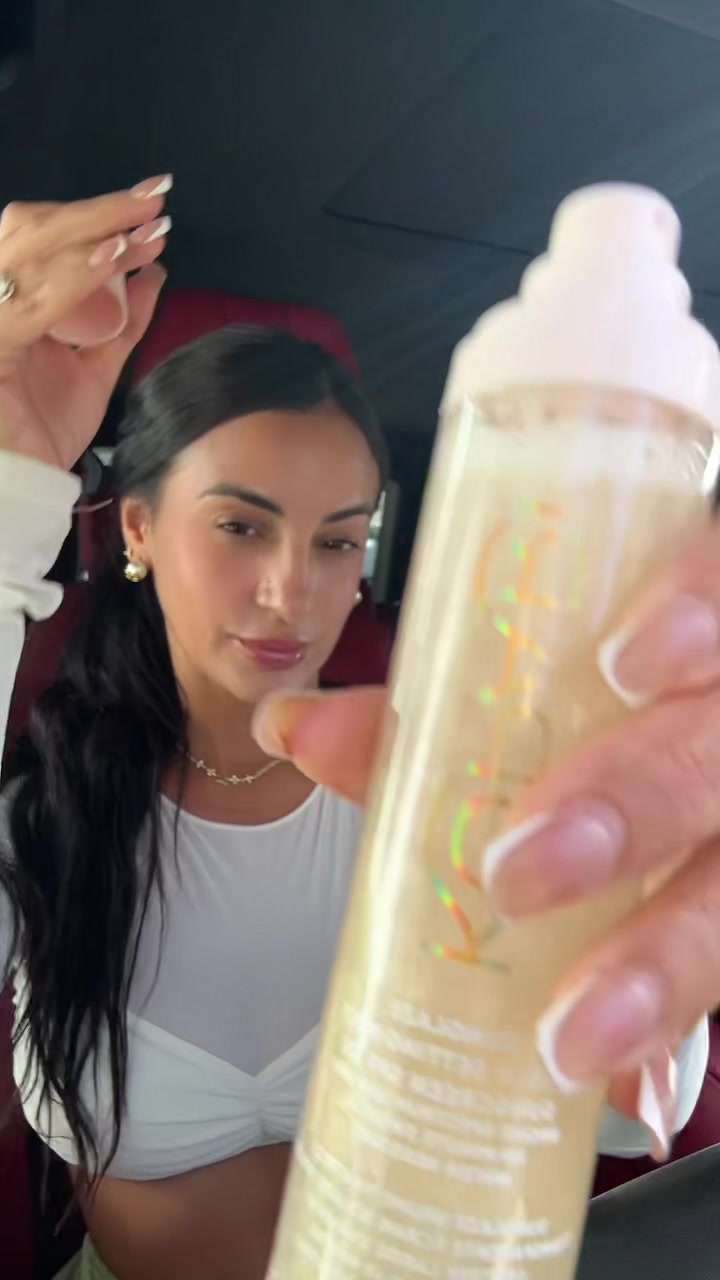 TikTok post by @tuti.fit for Kopari Beauty. Caption reads: Setting con spf de 50!! @Kopari Beauty #kopari....