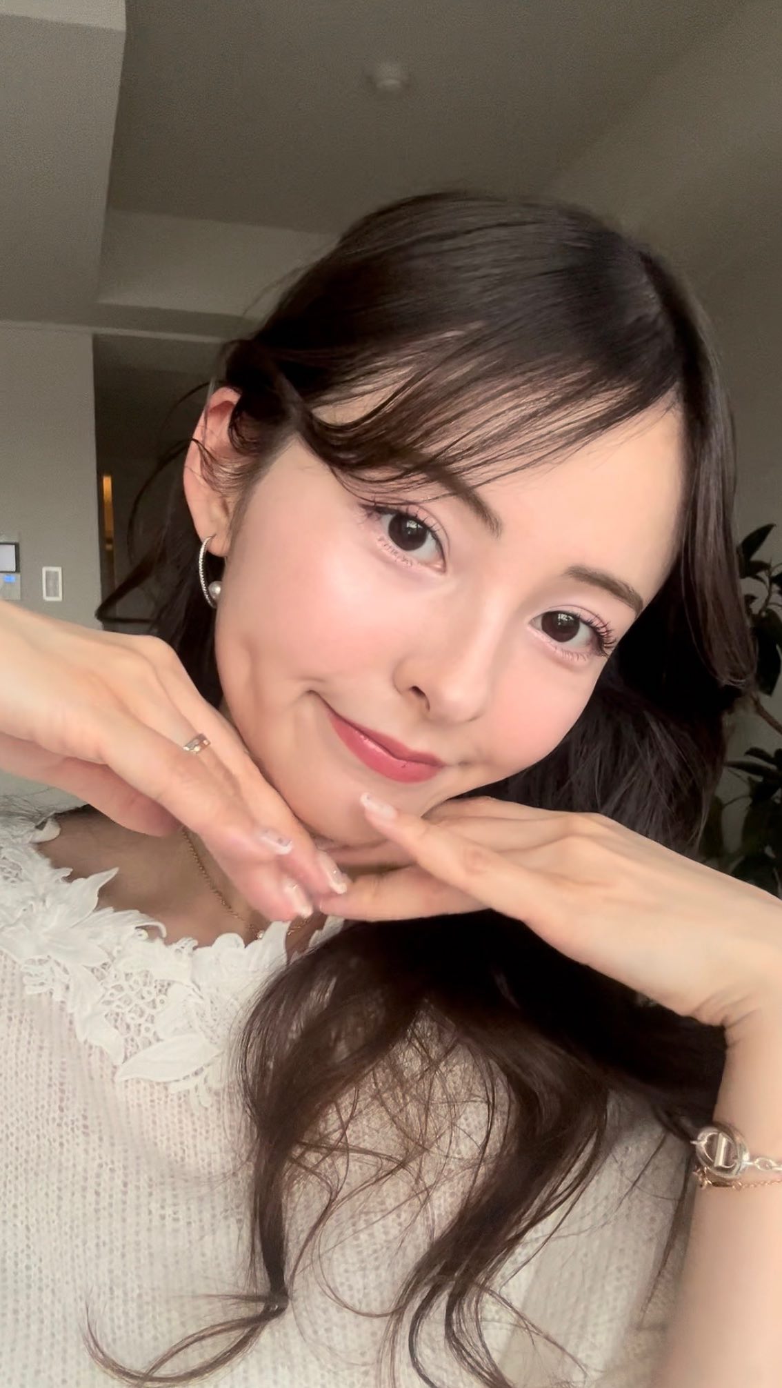 Instagram post by @reina.0114 for Melvita. Caption reads: .

敏感肌用のスキンケアをご紹介🕊️🍃
.
@melvita_jp....