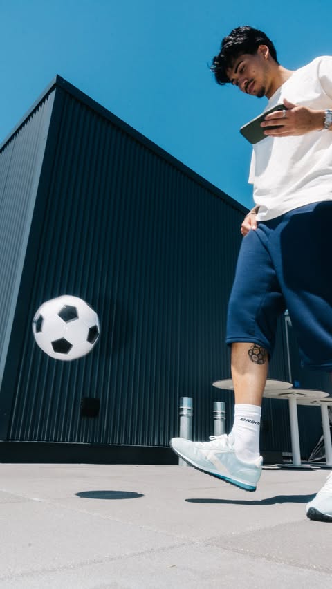 Instagram post by @mattiapolibio for Toyota. Caption reads: [...] is the community around it ⚽️❤️ gracias....