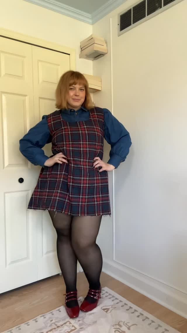 Instagram post by @cupofjordy for Sheertex. Caption reads: [...] can wear over & over & over again 🤍....