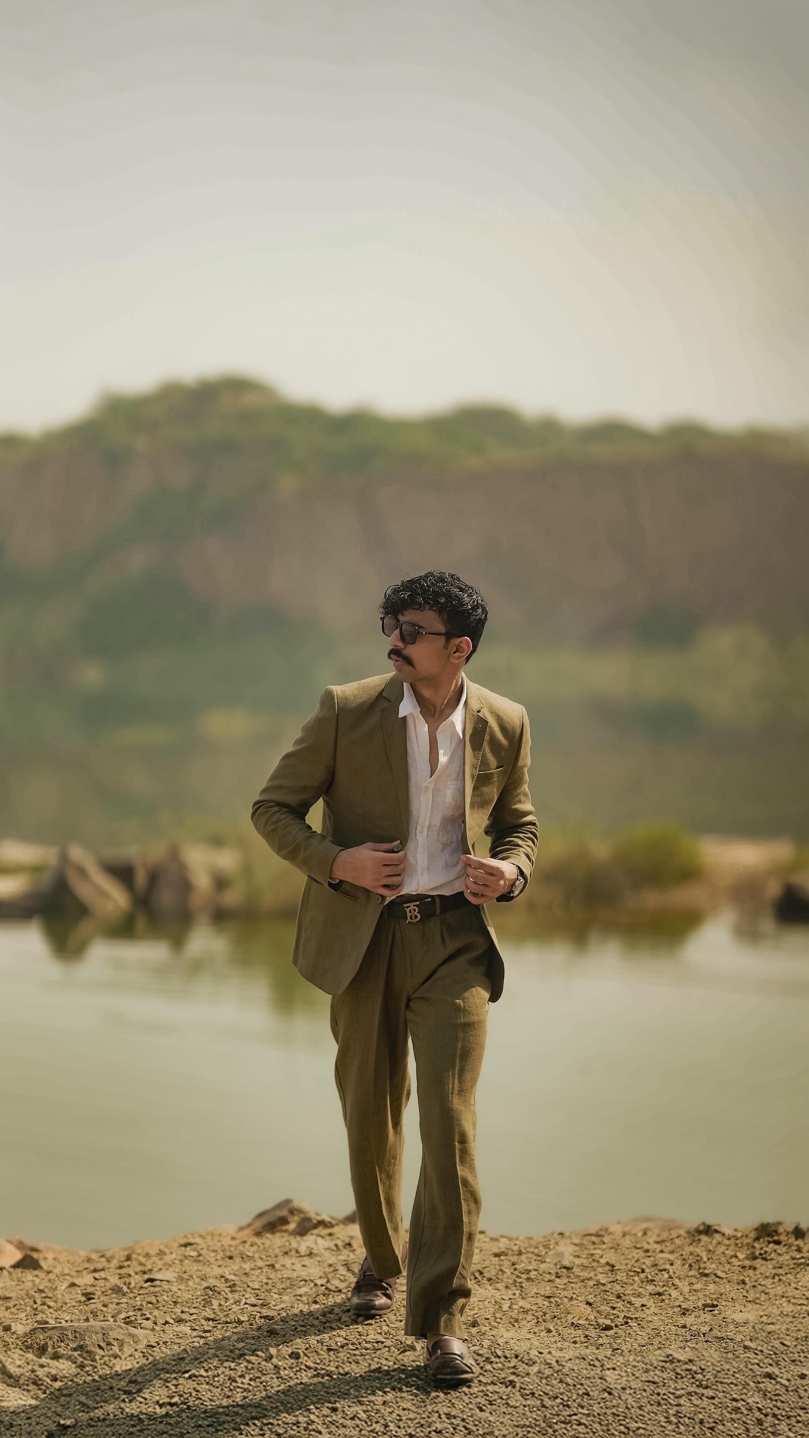 Instagram post by @thefashionbuzzzz for Snitch. Caption reads: Luxury that moves with you.
Snitch Luxe Yacht....