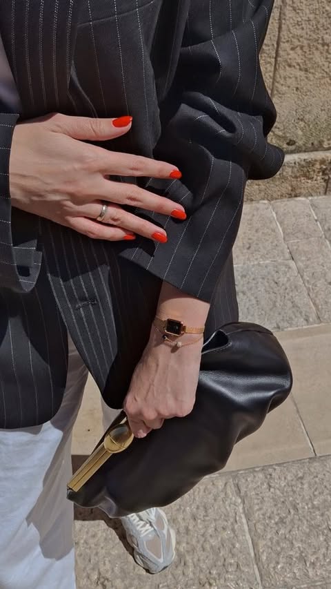 Instagram post by @irispejkovic.stylefile for Daniel Wellington. Caption reads: @danielwellington details forever and [...].