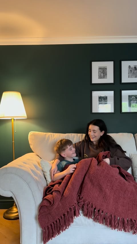 Instagram post by @mrsrebeccahobson for Readingeggs. Caption reads: The magic of growing up ✨ Every word learnt builds....