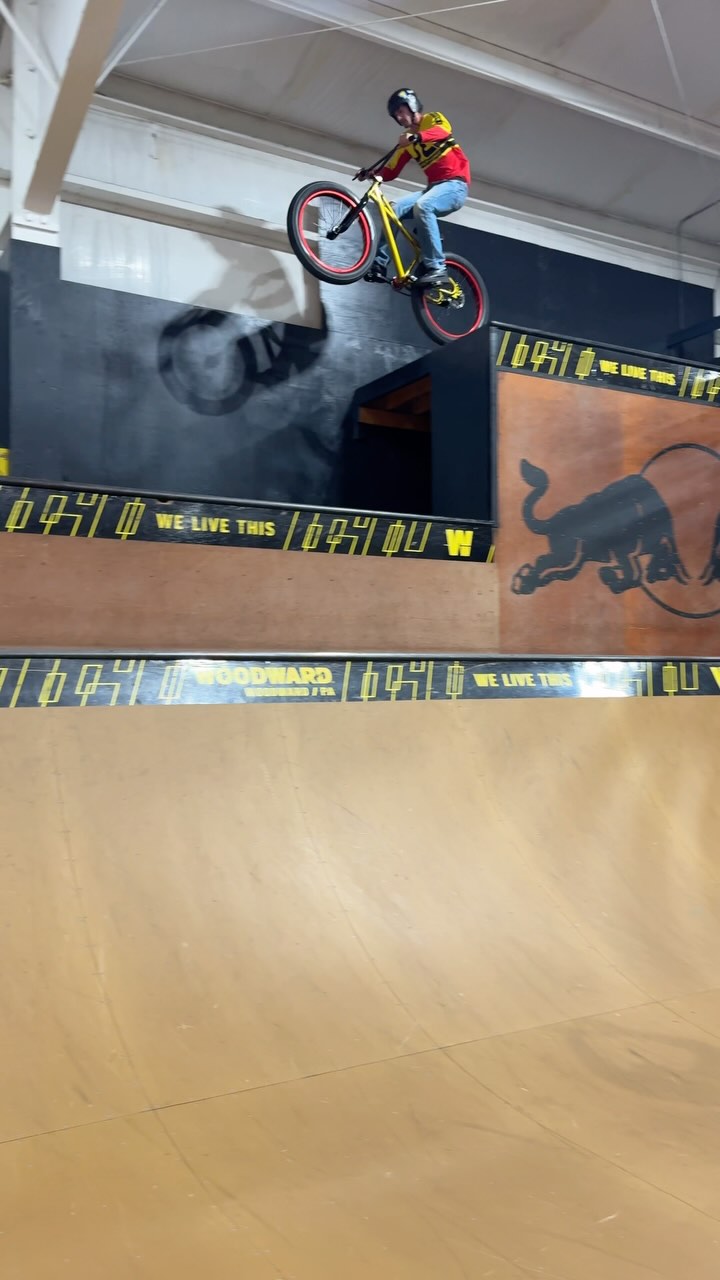 Instagram post by @bfh.jojo for SE Bikes. Caption reads: officially a sponsored rider for @sebikes 🙏🏽 put....