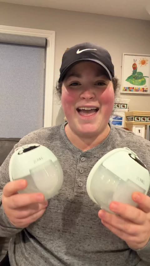 Instagram post by @onewiththepump for Zomee. Caption reads: [...] W1 is a new warming, wearable pump by Zomee!....