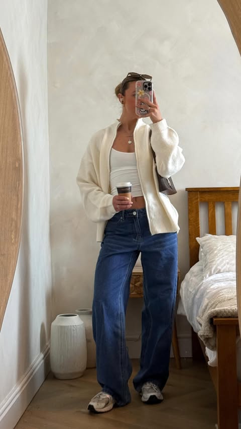 Instagram post by @rhiwanders for PEPPERMAYO. Caption reads: [...] ☕️🍪☁️🧋🥠 full outfit is @peppermayo | ad .....