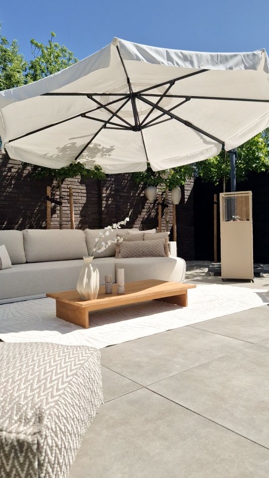 Instagram post by @projectwonen for Wehkamp. Caption reads: Tuininspiratie & details✨️ (save for....