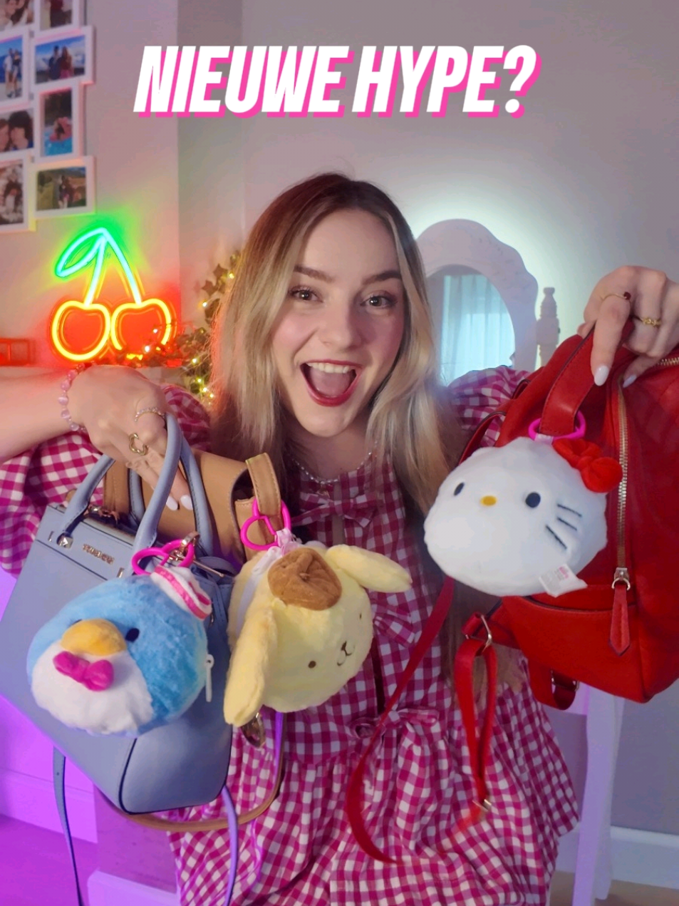TikTok post by @justjadejj for Sanrio. Caption reads: publiciteit @Official Sanrio - Welke reversible....