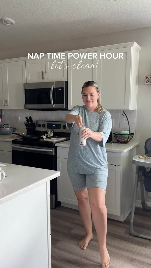 Instagram post by @mylifedailyblog for Aspire Drinks. Caption reads: [...] literally could not do this without....