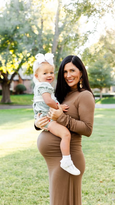 Instagram post by @lynleeposton for Enfamil. Caption reads: #ad Margot has entered her big sister era! So....