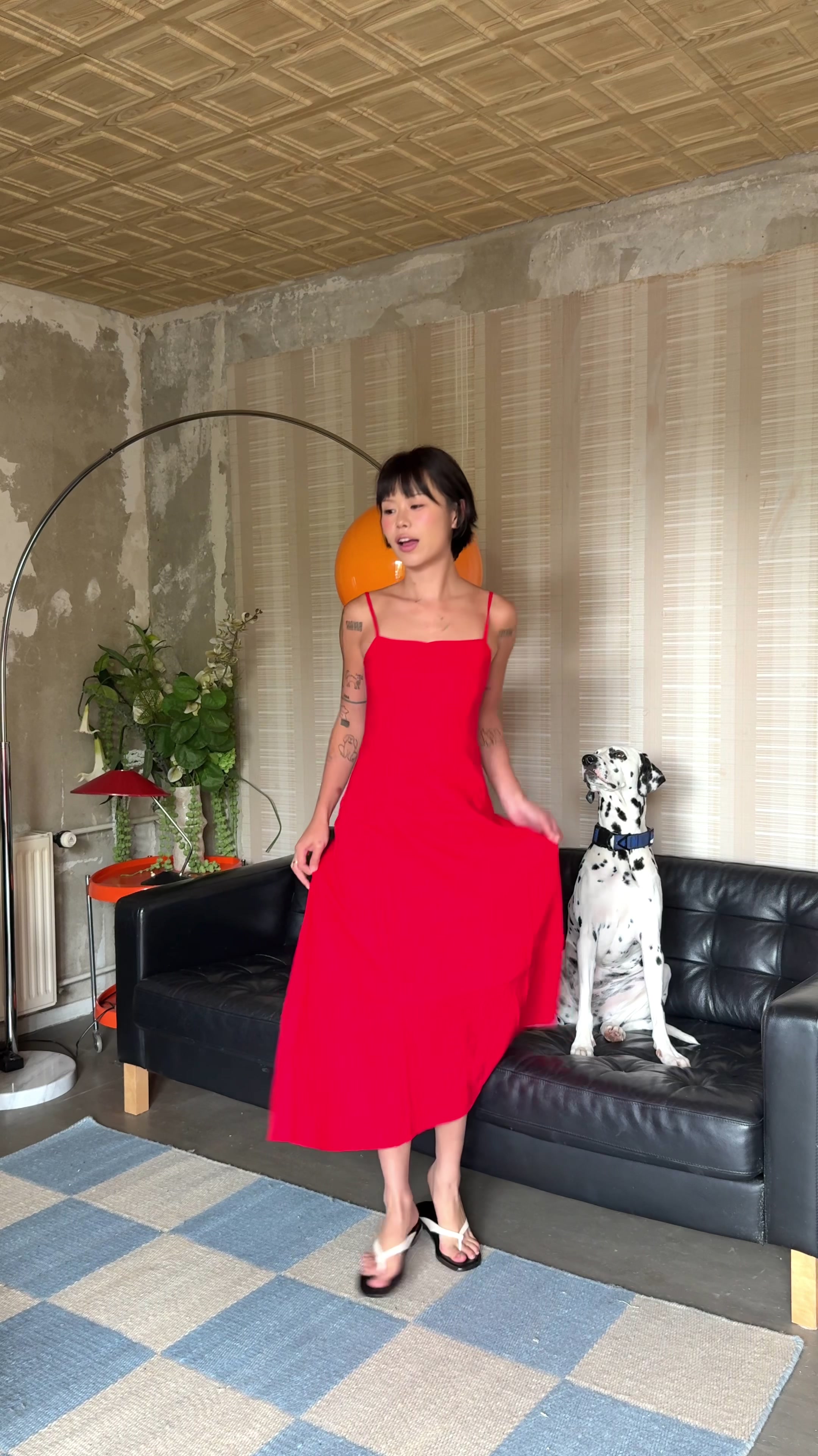 TikTok post by @yuki_injo for Everlane. Caption reads: Sometimes we need something classic @Everlane....