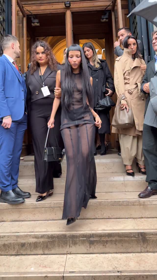 Instagram post by @callmeakima for NINA RICCI. Caption reads: ✭ @ninaricci.