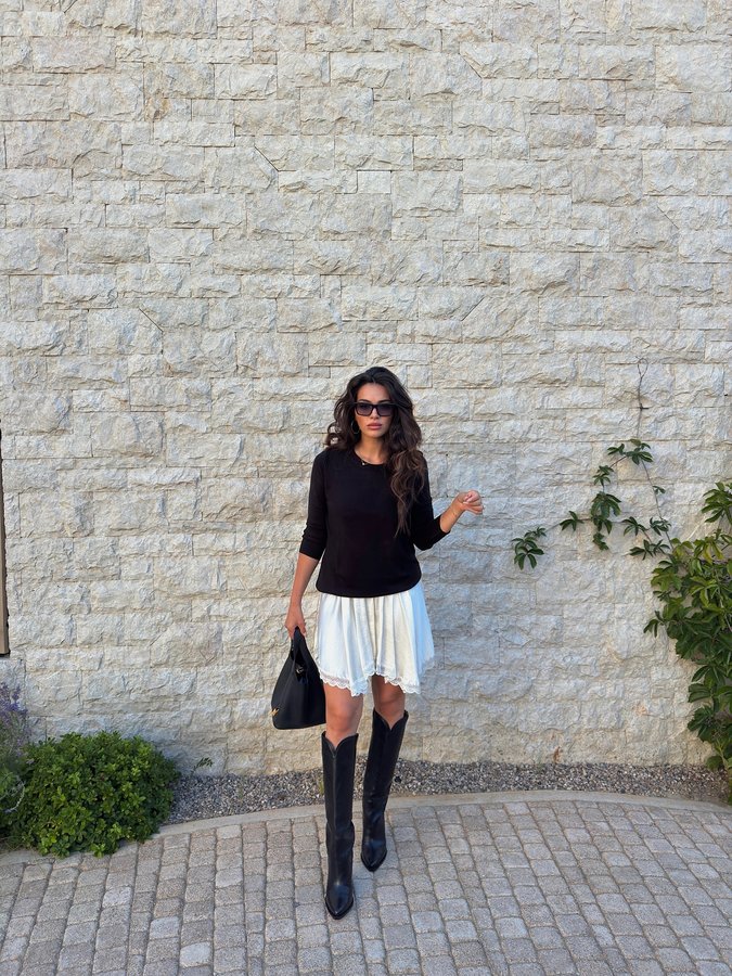 Instagram post by @melisapamuk for ISABEL MARANT. Caption reads: Fit check.