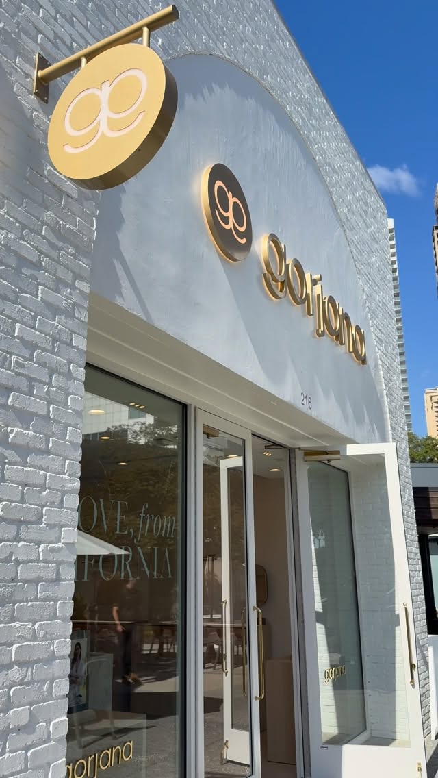 Instagram post by @saypoca for gorjana. Caption reads: [...] go with everything?
That’s why I love....