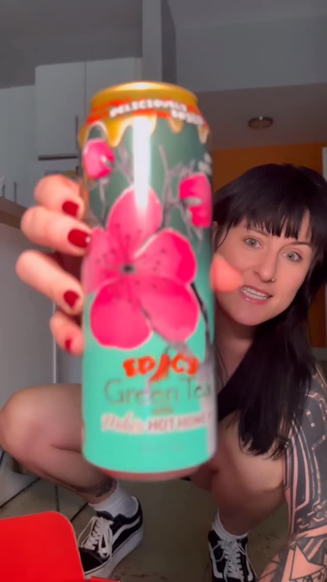 Instagram post by @surviving_on_snacks for Mike's Hot Honey. Caption reads: [...] chaos. ON DECK: @drinkarizona and....