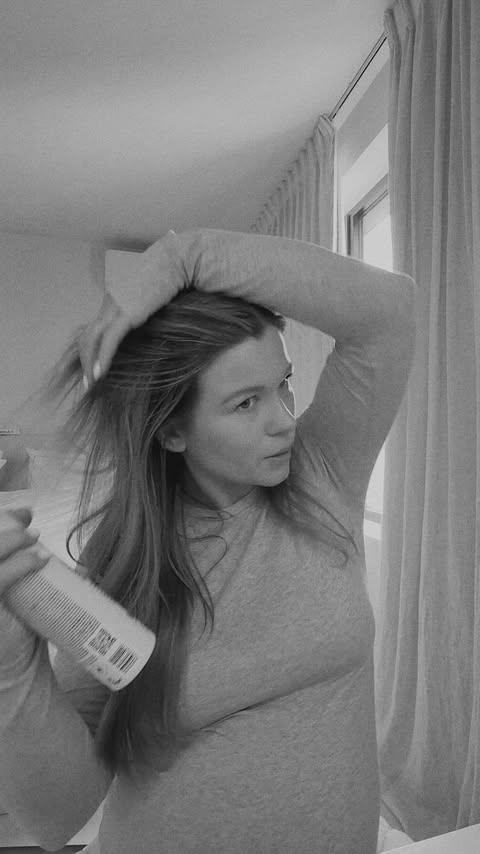 Instagram post by @eleonorevanbavel for Authentic Beauty Concept. Caption reads: [...] routine with my favourite....