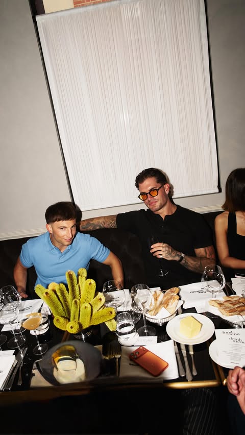 Instagram post by @tayyreid for Bumble. Caption reads: A night with @bumble 🍸
#ad #bumble #wehavemutuals.