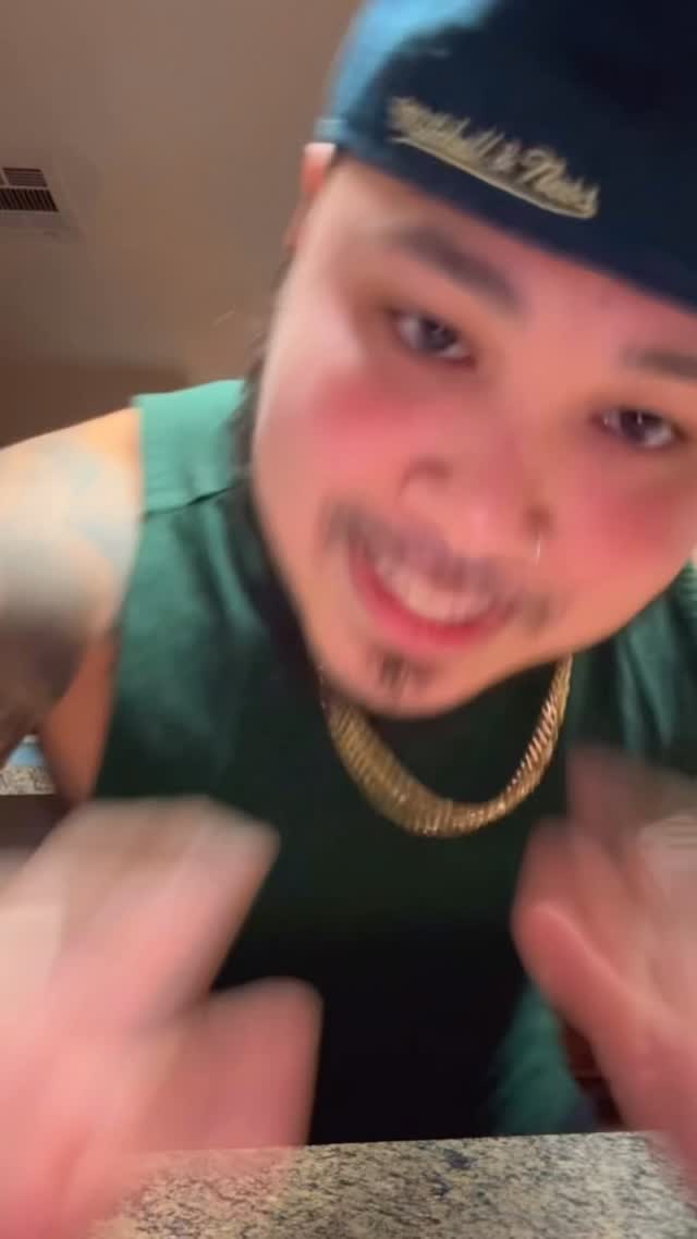 Instagram post by @chinito2800 for New York Yankees. Caption reads: @yankees 😴 GET IT TOGETHER!!!!!!! 
#yankees....