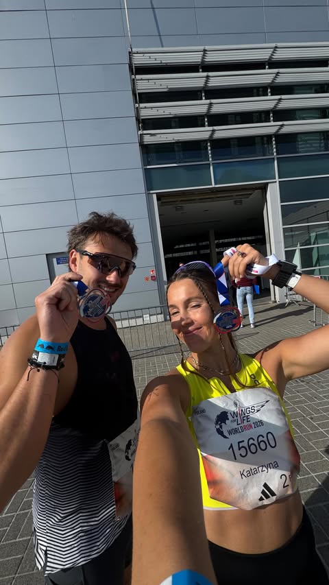 Instagram post by @katarzyna.wasek for On. Caption reads: @wflworldrun ❤️‍🩹 #DreamOn with @on #OnAmbassador....