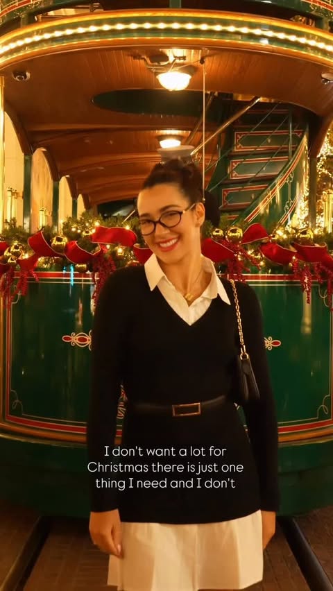 Instagram post by @tetuan4life for TOMS. Caption reads: Holidays vibes on point, loving my @toms boots as....